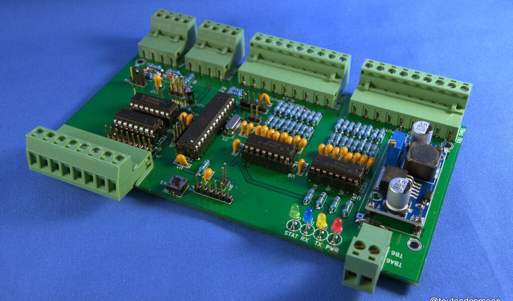 VM1AT-R1 Industrial Microcontroller